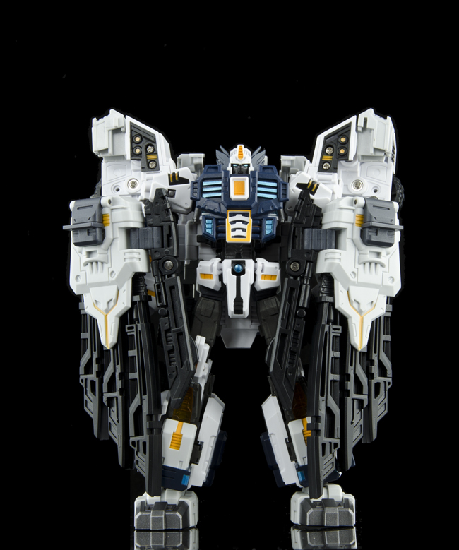 Maketoys MT-03 Hyper Novae Production Figure Out of Box Images of